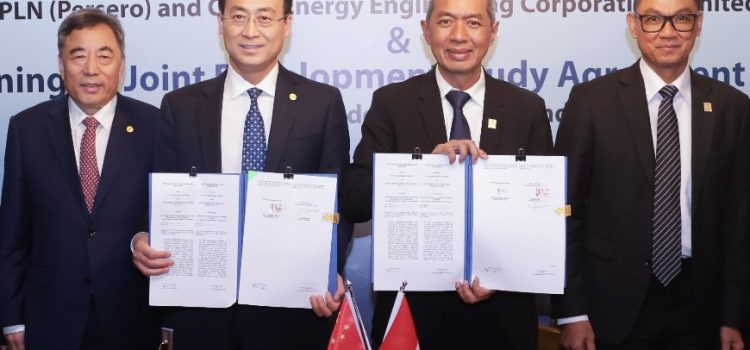 Sepakat Kembangkan Energi Hijau Skala Besar di Sulawesi, PLN IP dan China Energy Tandatangani JDSA