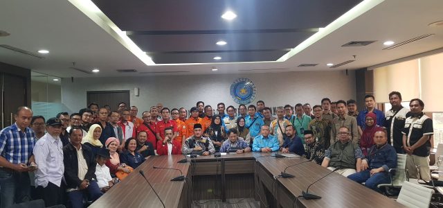 Persatukan Perjuangan Aktifis Pekerja BUMN, FSPPB Gelar FGD dengan Forkom SP BUMN