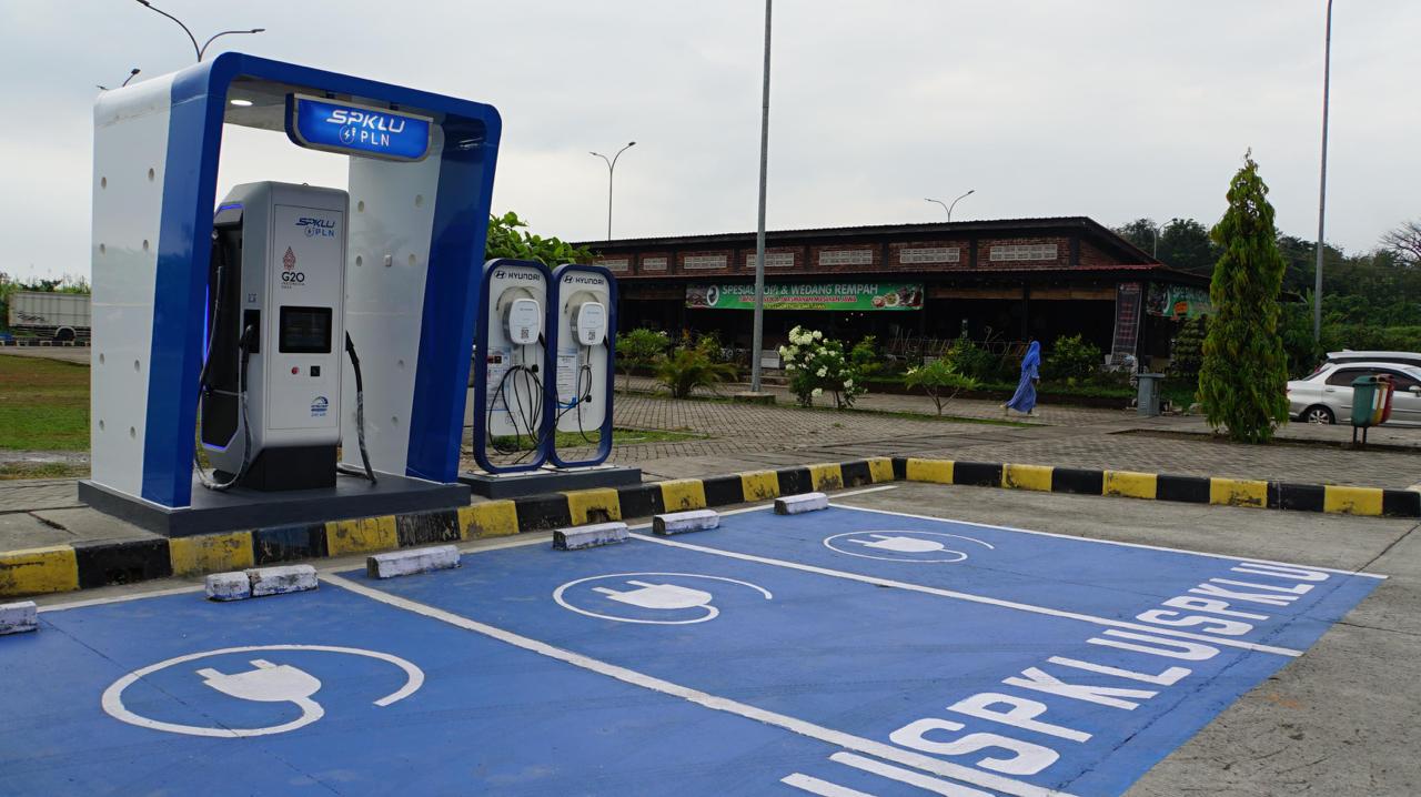 Perlancar Mudik, Jasa Marga Pastikan Layanan SPKLU Dan SPBU Di Rest Area Optimal