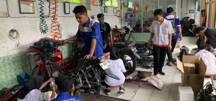 PLN & Kementerian ESDM Gelar Pelatihan Konversi Motor Listrik ke SMK di Jakarta dan Sekitarnya
