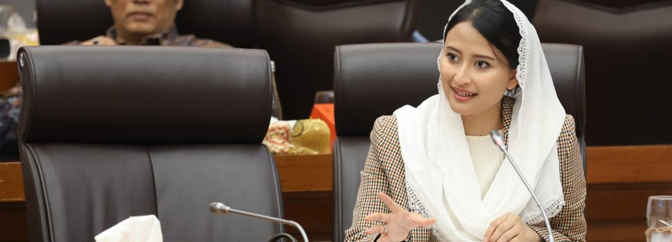Terus Perkuat Ekosistem EV, Komisi VII DPR RI Apresiasi Kinerja PLN