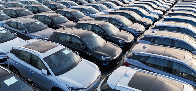 IPCC Layani Bongkar Muat 2.301 Unit Mobil Listrik Asal China