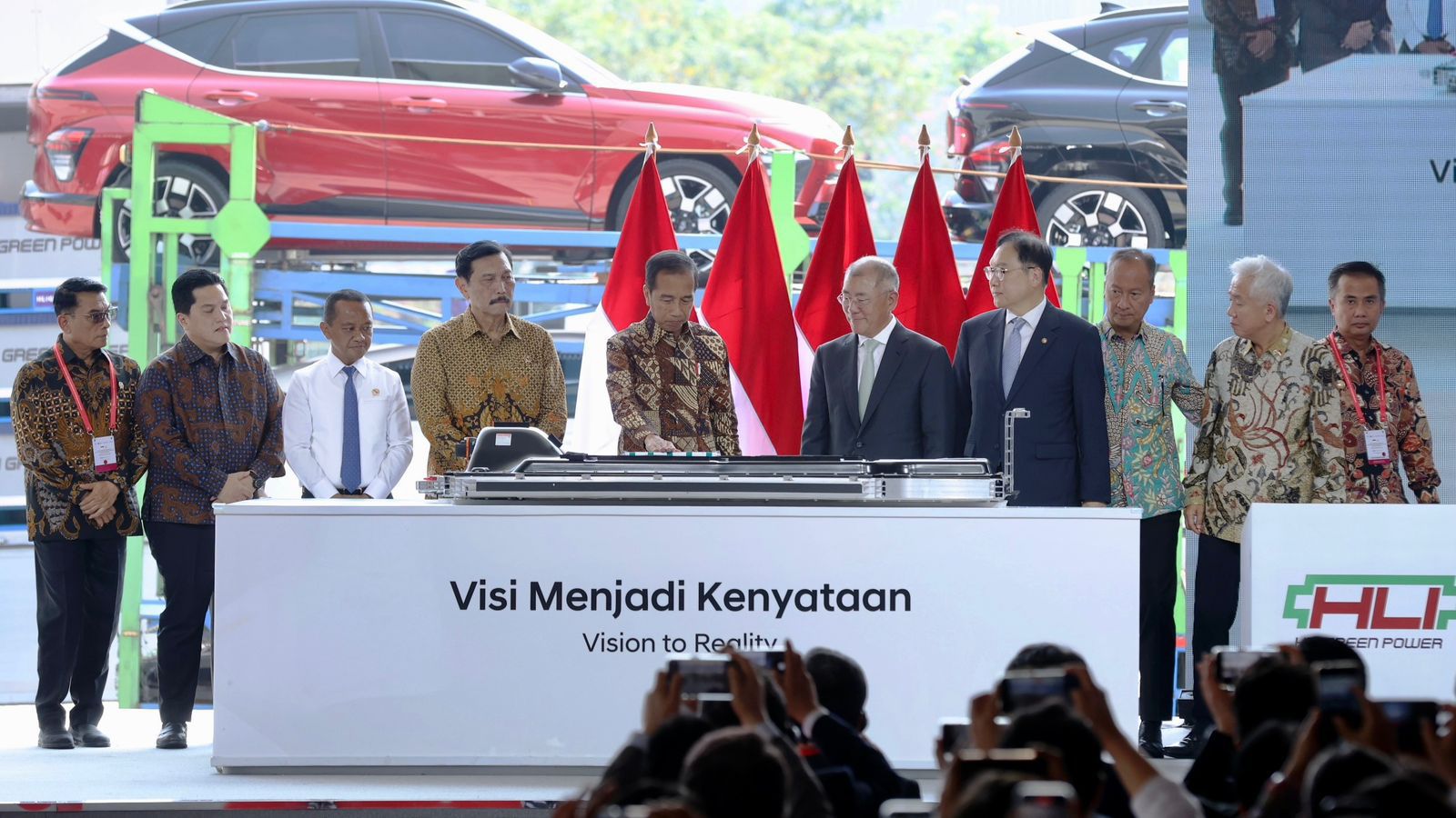 Presiden RI: Indonesia Jadi Pemain Global Supply Chain EV, PLN Siapkan Dukungan Penuh Pengembangan Industri da Ekosistem Kendaraan Listrik