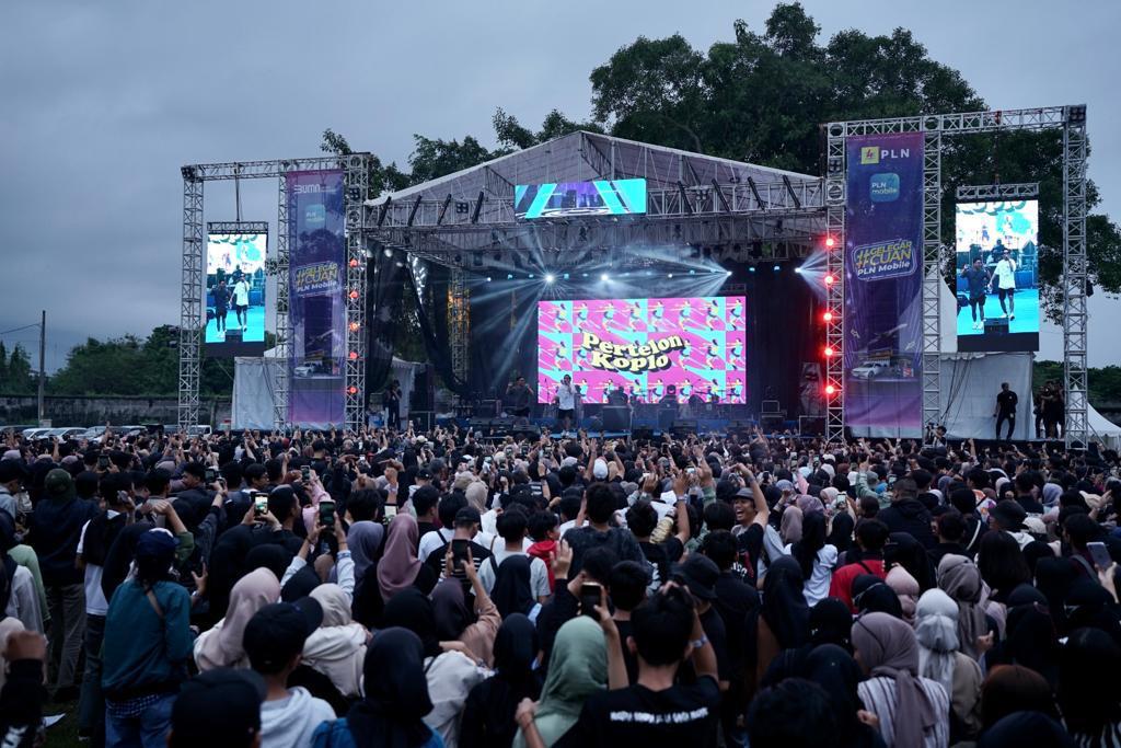 Mantap!! PLN Bagi-bagi Hadiah untuk Pelanggan di Gelegar PLN Mobile 2024