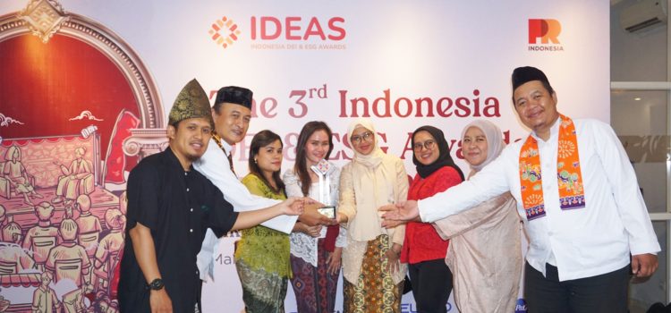 Pertamina Raih Penghargaan ESG Bidang Hubungan dengan Pelanggan