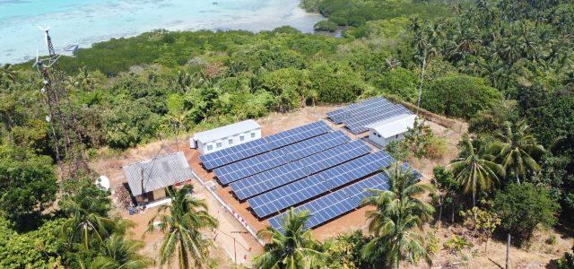 Listrik Bersih dari PLTS PLN 182 kWp Masuk, Masyarakat Tiga Pulau Karimunjawa Nikmati Listrik 24 Jam