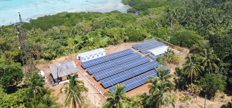Listrik Bersih dari PLTS PLN 182 kWp Masuk, Masyarakat Tiga Pulau Karimunjawa Nikmati Listrik 24 Jam