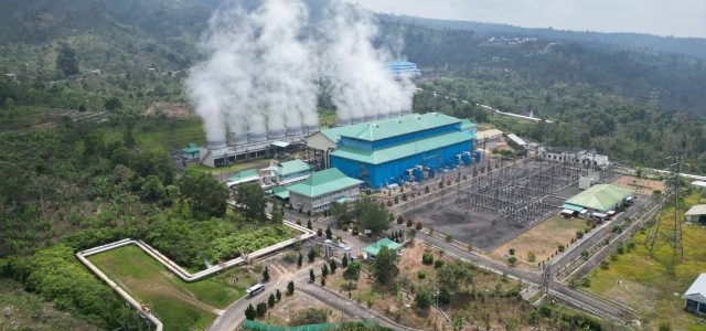 Terus Tambah Suplai dari Pembangkit EBT, Pengguna REC PLN Naik 65 Persen