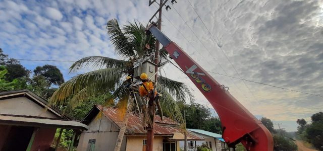 Momen HUT RI, Realisasi PMN ke PLN Merdekakan Listrik Bagi 953 Warga di 7 Desa Pelosok Bengkayang, Kalbar