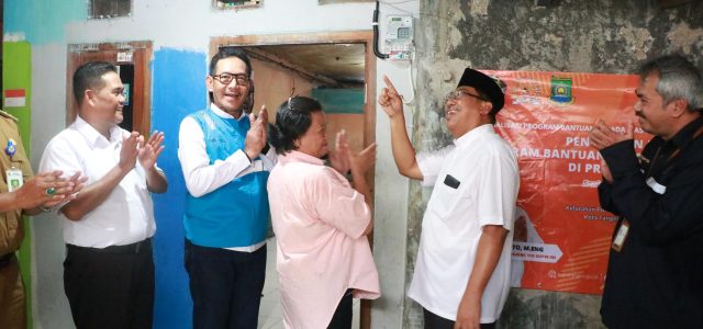 Hari Pelanggan, PLN Bersama Pemerintah Salurkan BPBL di Tangerang