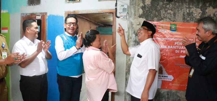 Hari Pelanggan, PLN Bersama Pemerintah Salurkan BPBL di Tangerang