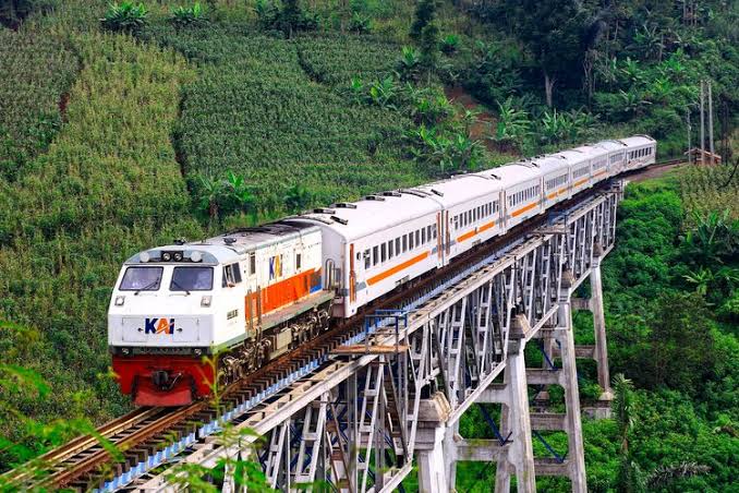 PT KAI Komitmen Bantu BPH Migas dan Pertamina Pastikan Penyaluran BBM Bersubsidi Berjalan Lancar
