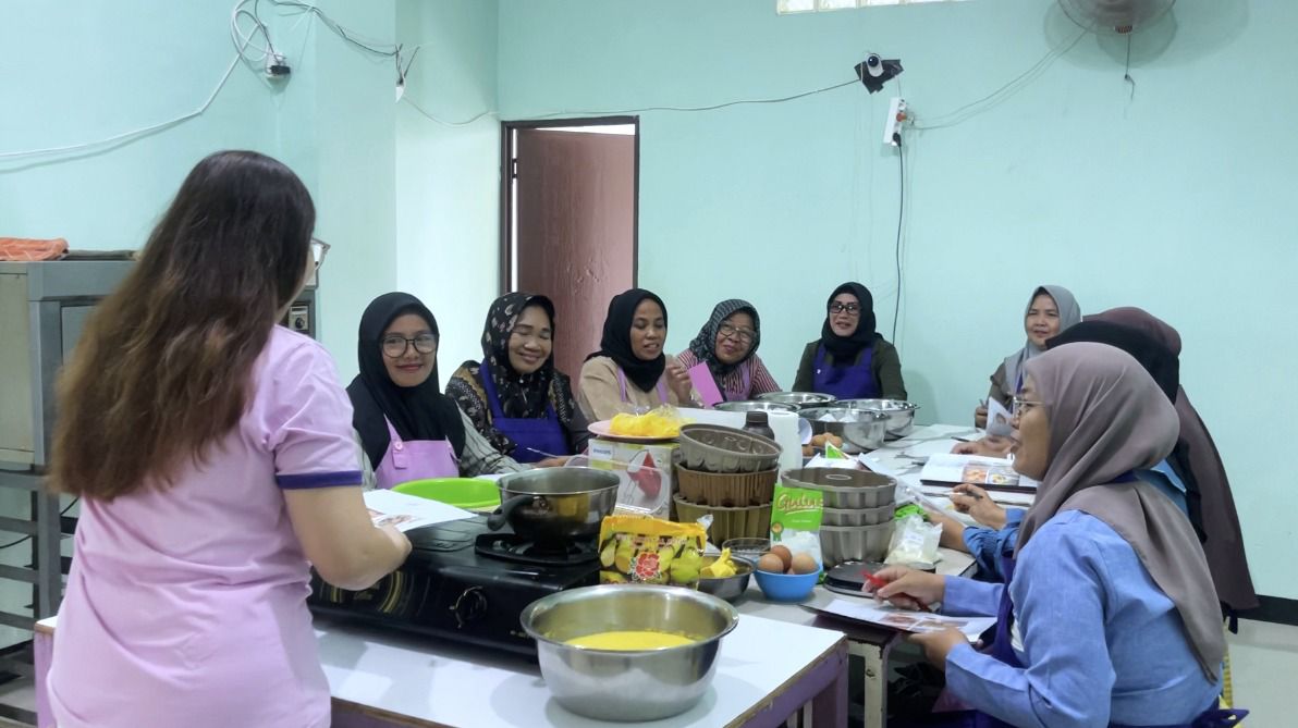 Kerek Ekonomi Keluarga, Srikandi Movement PLN Gelar Pelatihan dan Pendampingan Kelompok Perempuan Rentan