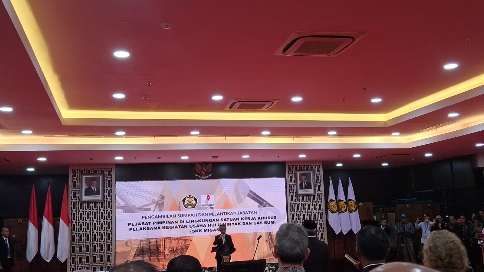 Bahlil Resmi Lantik Djoko Siswanto Jadi Kepala SKK Migas