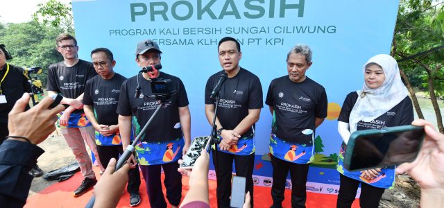 Pertamina – Kementerian Lingkungan Hidup Dukung Program Kali Bersih Sungai Ciliwung