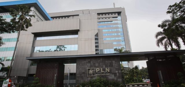Tetapkan Empat Komisaris Baru, RUPS PLN Pertahankan Darmawan Prasodjo dan Sinthya Roesly