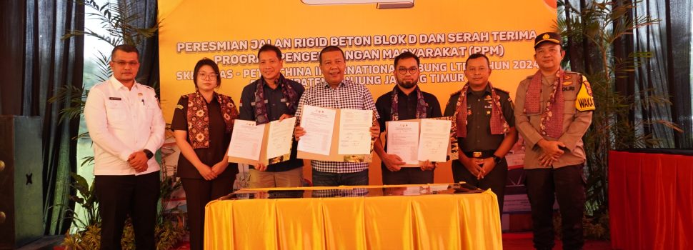 PetroChina Serahkan 18 Program Pemberdayaan Masyarakat ke Pemkab Tanjab Timur