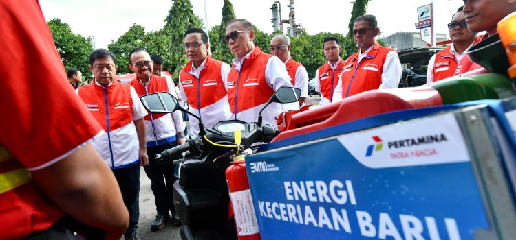 Pastikan Pasokan Energi Jelang Nataru Aman, Menteri ESDM dan Dirut Pertamina Tinjau Terminal BBM dan LPG di Banten