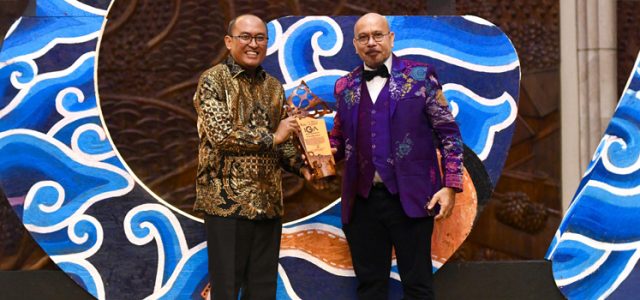 Aktif Lestarikan Lingkungan, Pertamina Raih Penghargaan Tertinggi ‘The Guardian’ di Indonesia Green Award 2025