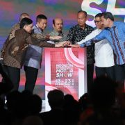 PLN Dorong Green Future Kendaraan Listrik di Indonesia Saat Acara IIMS 2025