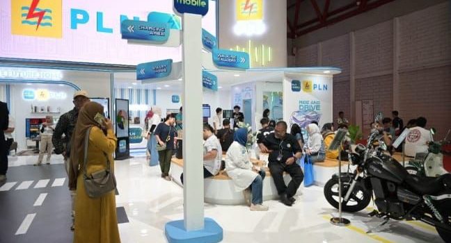 Rekor Baru! PLN Catat Ribuan Transaksi EV di IIMS 2025