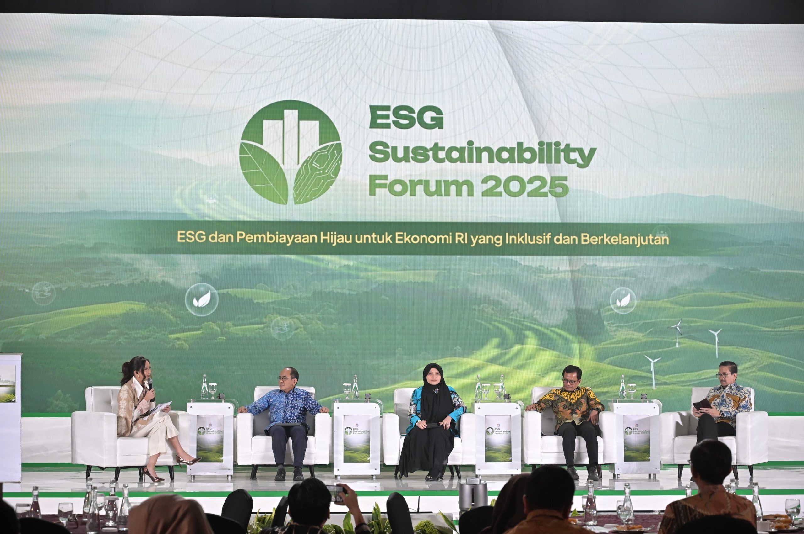 Terbesar dari PLN, Hashim Apresiasi Peran Aktif Perdagangan Karbon Indonesia di Forum ESG