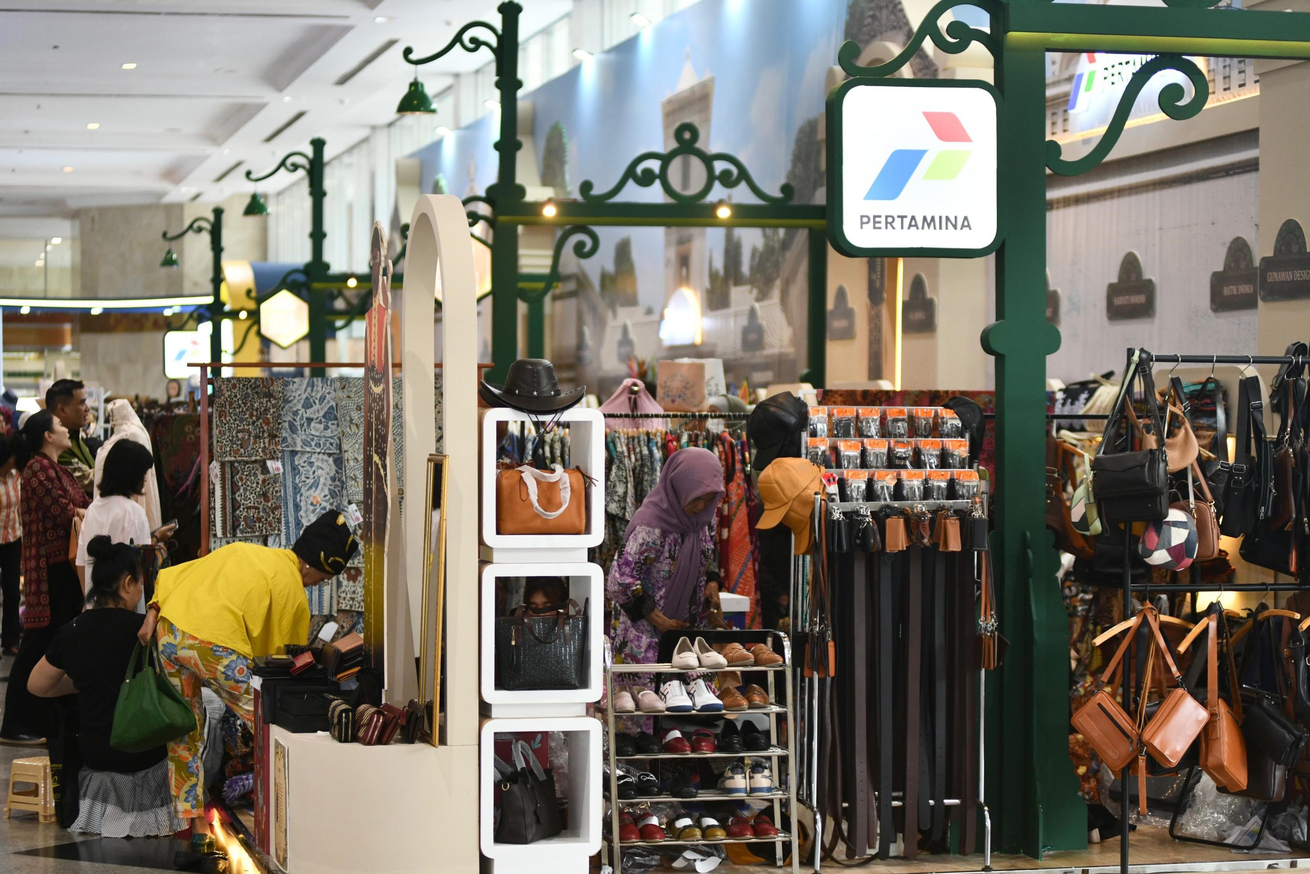 UMKM Binaan Pertamina Raih Transaksi Lebih Rp 4,2 Miliar dan Sabet Penghargaan Booth Terbaik di INACRAFT 20254