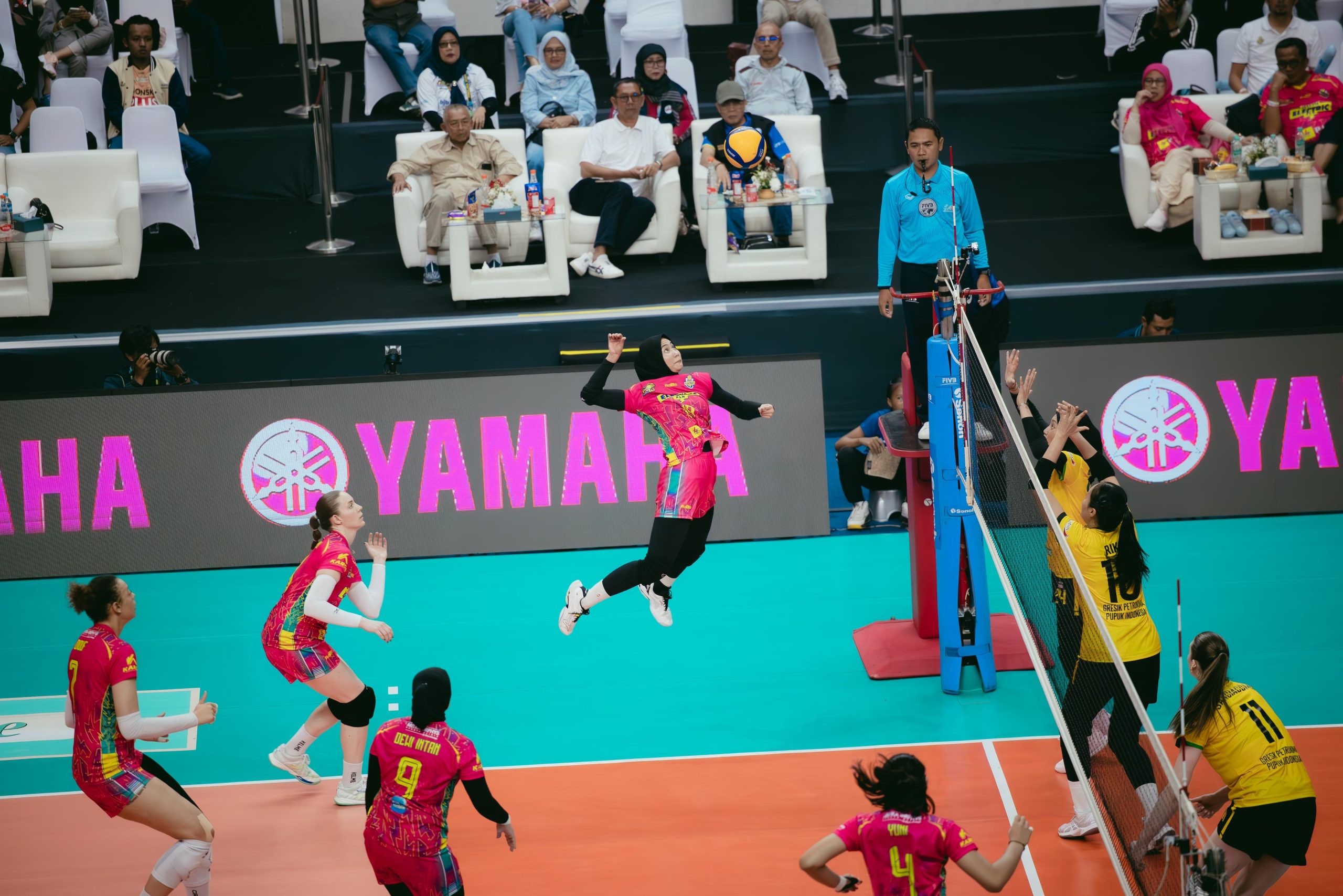 Jakarta Electric PLN Berpeluang Masuk Final Four PLN Mobile Proliga 2025