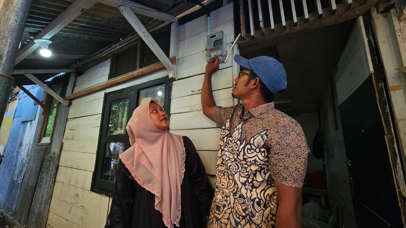 PLN Terangi 2.597 Keluarga Prasejahtera di Ramadan, Wujudkan Mimpi Lewat Listrik Gratis