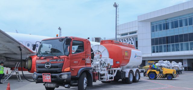 Mudik Lebih Hemat! Pertamina Turunkan Harga Avtur di 37 Bandara