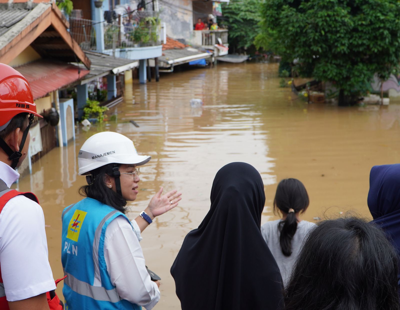 PLN Sukses Pulihkan 100% Listrik Pascabanjir di Jabodebek