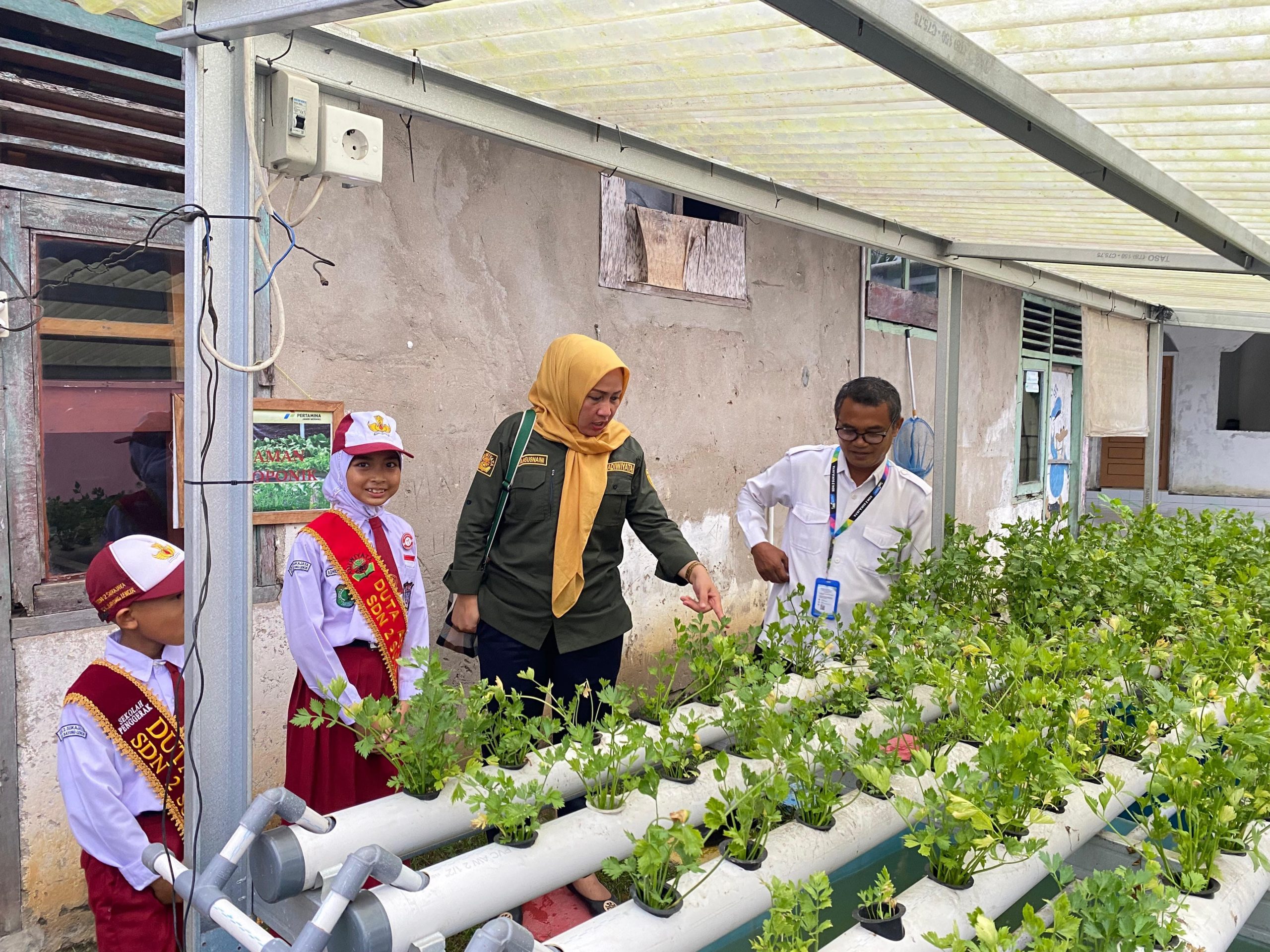 Pertamina Salurkan Beasiswa ke 44 Local Hero untuk Dukung Pendidikan dan Inisiatif Lingkungan