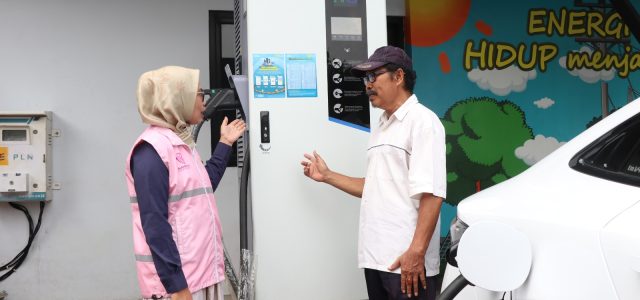 Kisah Srikandi PLN Estu, Siaga 24 Jam Temani Arus Mudik dan Balik Lebaran