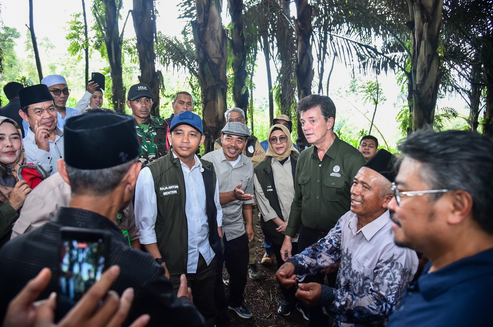 Garut Punya Gebrakan! Aren Disulap Jadi Bioetanol, Menteri Raja Juli Turun Tangan!
