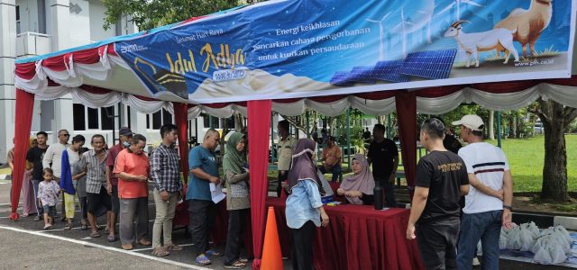 Daging Kurban PLN Sampai ke Pelosok, Ini Cerita Warga yang Terharu