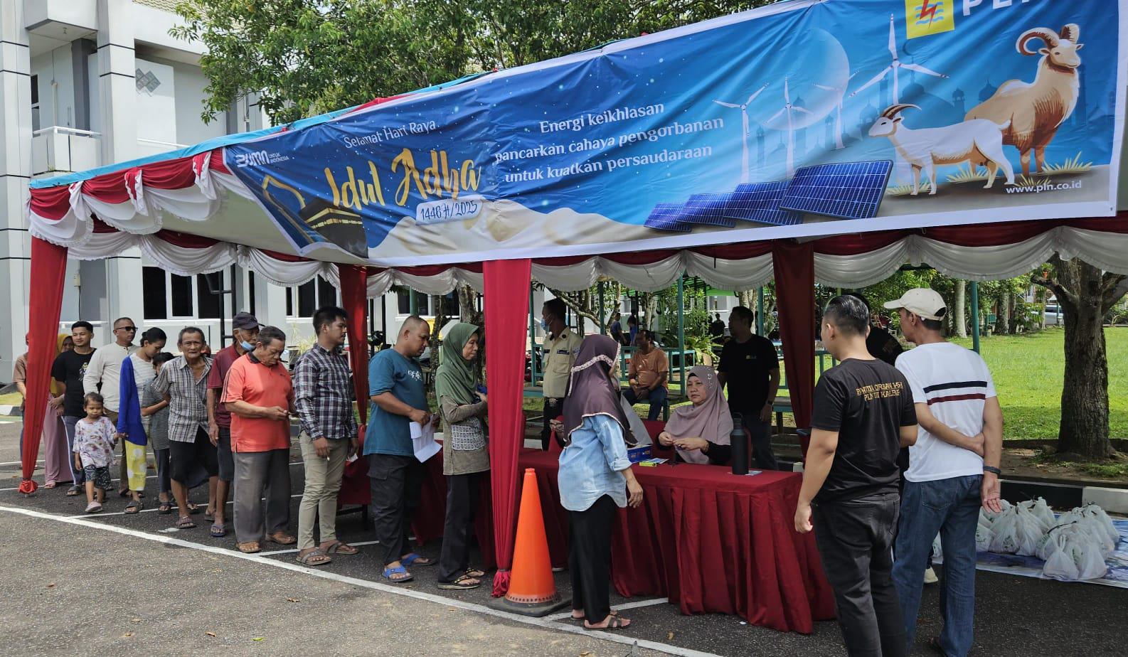 Daging Kurban PLN Sampai ke Pelosok, Ini Cerita Warga yang Terharu