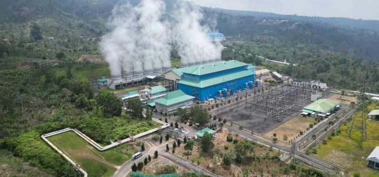 PLN Raih Penghargaan IBEA 2025, Gaspol Transisi Energi Bersih