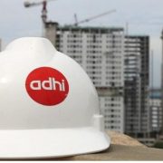Adhi Karya Tanam ‘Pohon Angin Surya’ Pertama di RI, Listrik Hijau Mengalir!