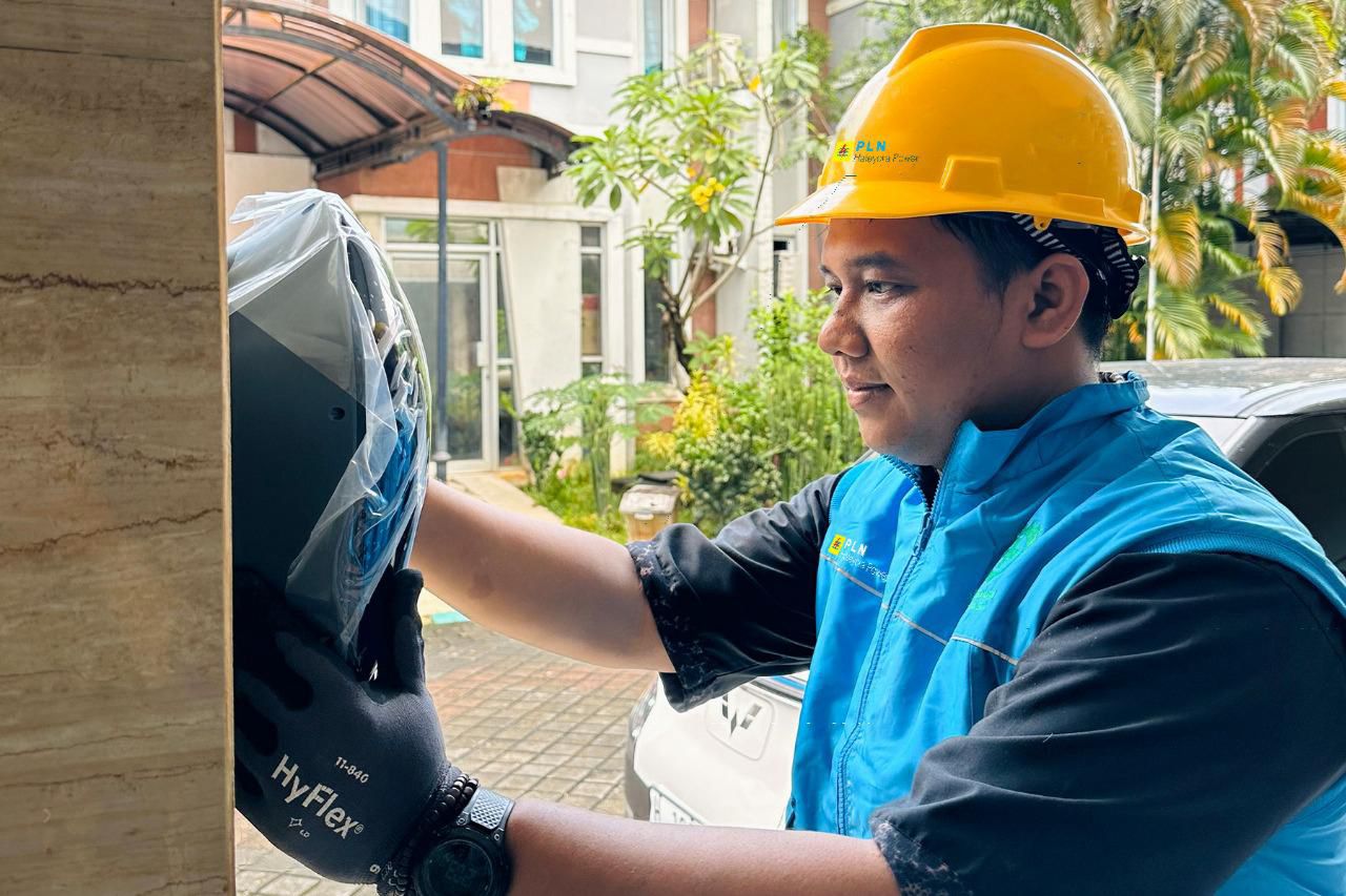 PLN Catat 20 Ribu Pelanggan Baru Layanan Home Charging, Diskon Tambah Daya hingga 50%!