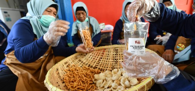 Pertamina Bantu Warga Banyuasin Mandiri Lewat Sentra Perikanan & Produk Olahan Ikan