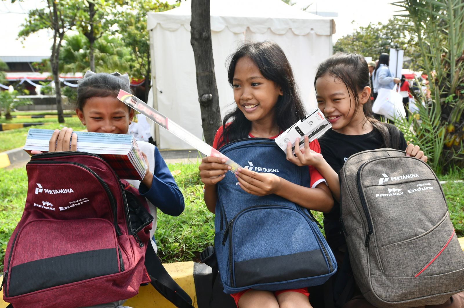 Ribuan Anak Jakarta Utara Sumringah! Pertamina Hadirkan Seragam Gratis di Hari Pramuka 2025