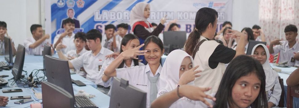 Pertamina Patra Niaga Sulawesi Gandeng Komunitas Tuli Edukasi Bahasa Isyarat di Sekolah Bitung