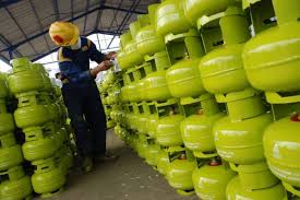 Beli Gas Elpiji 3 Kg Wajib KTP, Energy Watch Indonesia Ingatkan Risiko Ricuh di Lapangan!