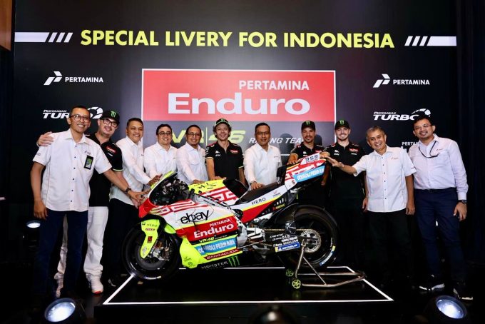 Valentino Rossi Kunjungi Pertamina dan Luncurkan Motor Livery Indonesia Sambut MotoGP 2025