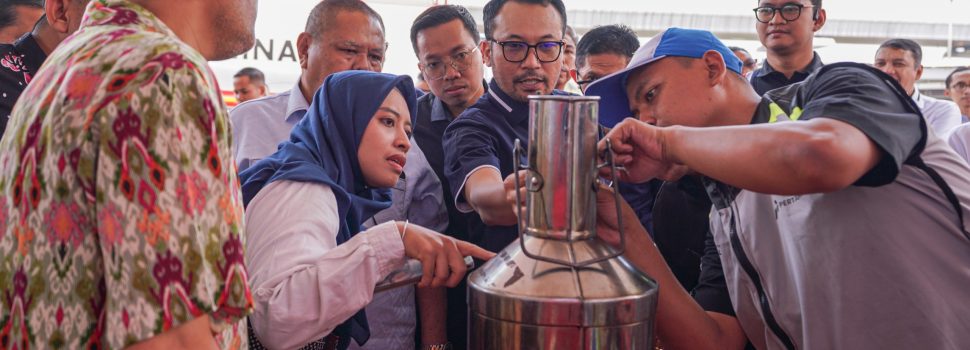 Pertamina Patra Niaga Tinjau SPBU MT Haryono di Hari Pelanggan Nasional