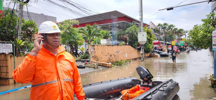 PLN Pulihkan Listrik Pascabencana, Aktivitas Warga Bali Kembali Normal