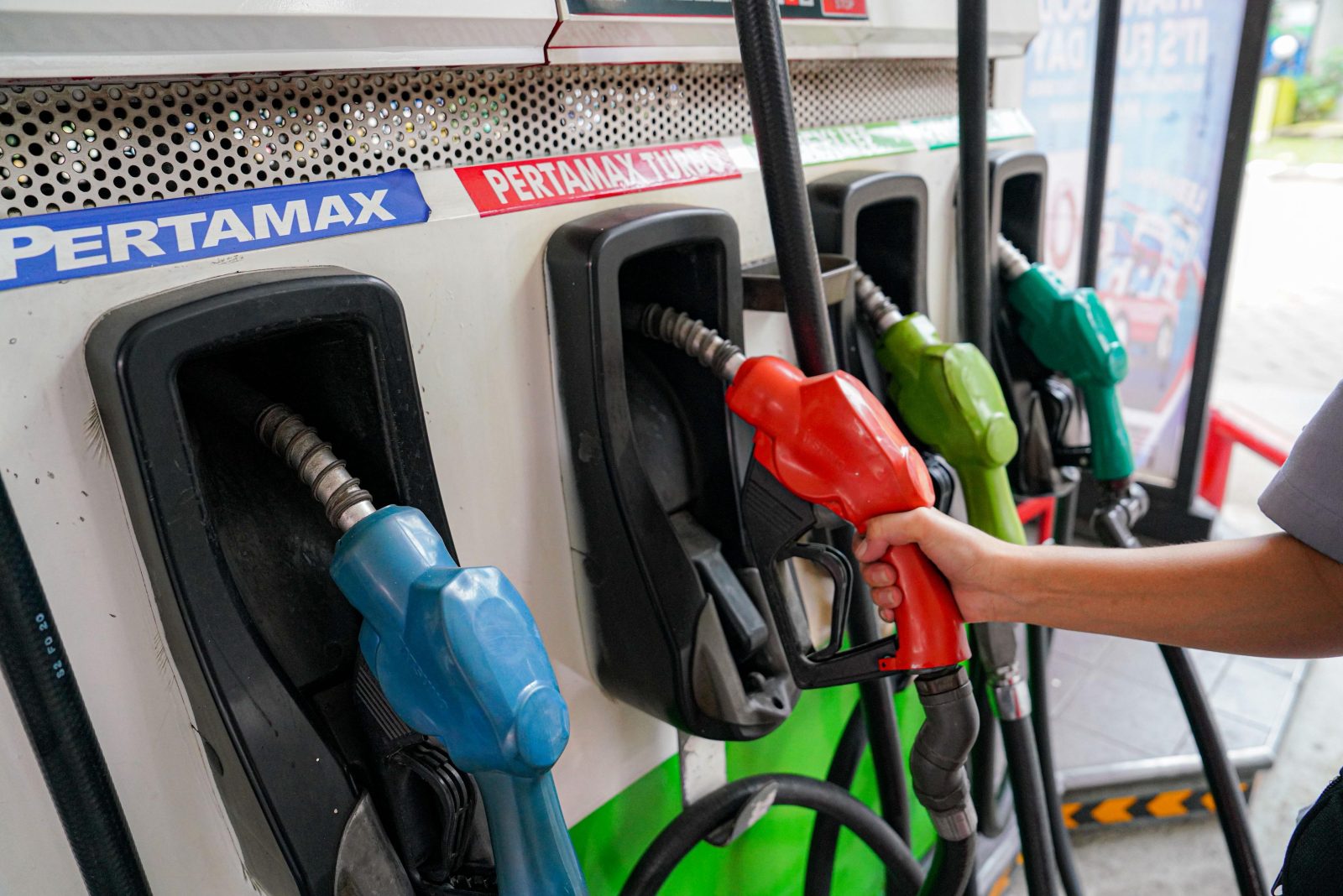 Pertamina Patra Niaga imbau masyarakat waspadai hoaks BBM dan pastikan informasi lewat kanal resmi untuk cegah disinformasi.