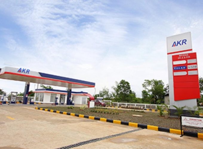 Laba bersih AKR Corporindo naik 18,9 persen jadi Rp1,85 triliun hingga September 2025, didorong pertumbuhan bisnis BBM dan kimia dasar.