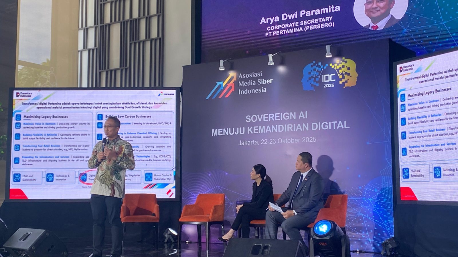 Pertamina memperkuat ketahanan energi nasional lewat transformasi digital untuk meningkatkan efisiensi, transparansi, dan dukung transisi energi bersih.