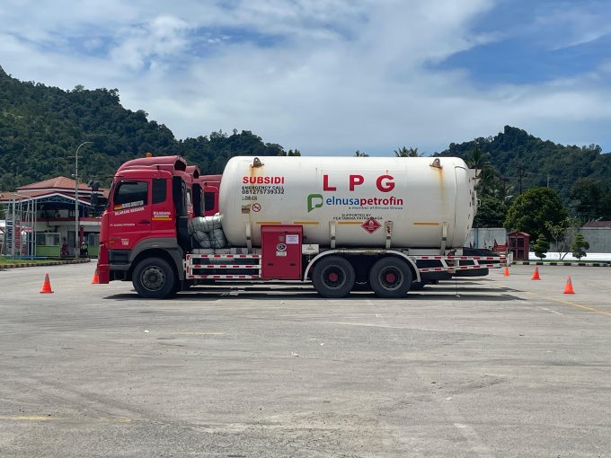 Pertamina Patra Niaga Kirim Bantuan LPG ke Sibolga & Nias yang Terisolir